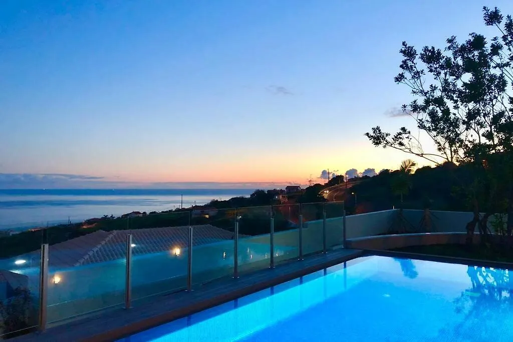 Villa Pinheira IV -Heated Swimming Pool And Jacuzzi Calheta