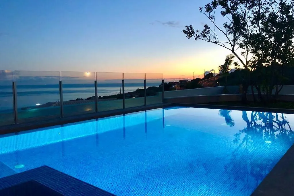 Villa Pinheira IV -Heated Swimming Pool And Jacuzzi Calheta