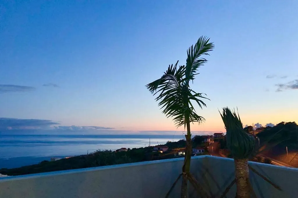 Villa Pinheira IV -Heated Swimming Pool And Jacuzzi Calheta  0*, Calheta (Madeira)