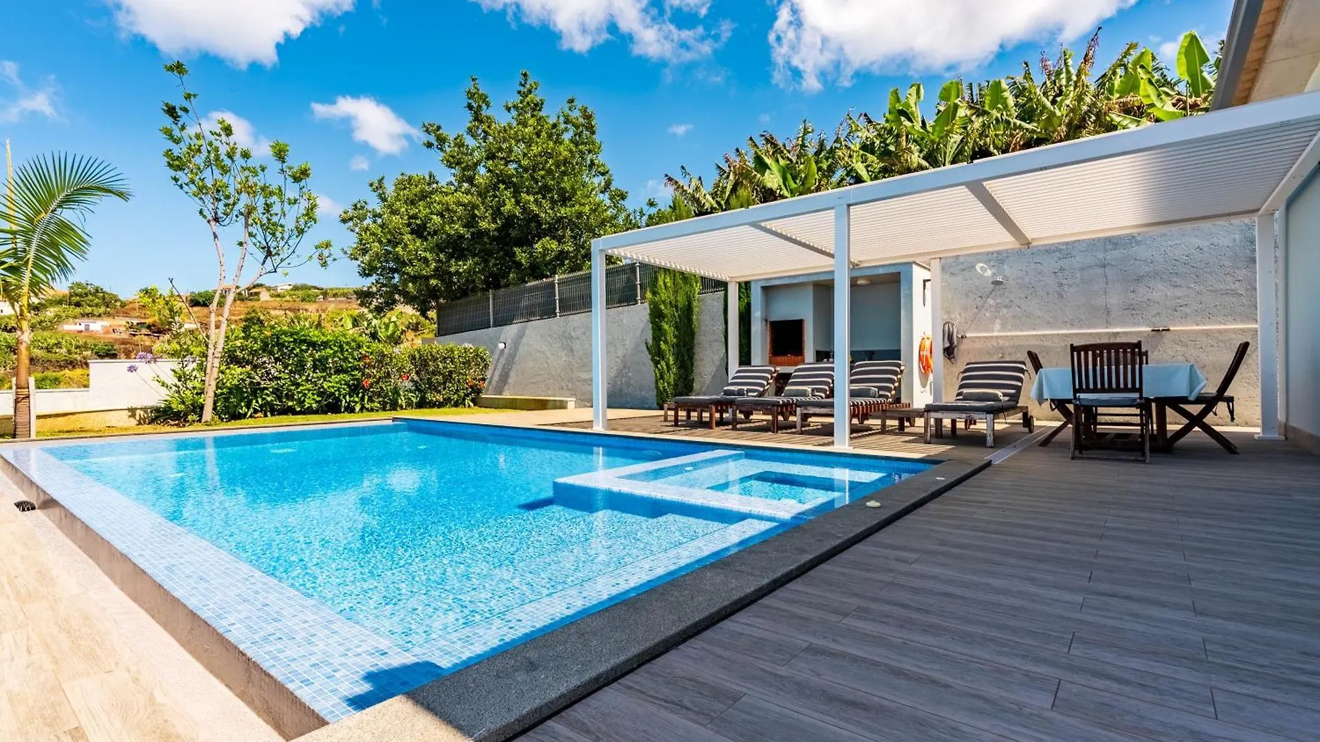 Villa Pinheira IV -Heated Swimming Pool And Jacuzzi 칼례타